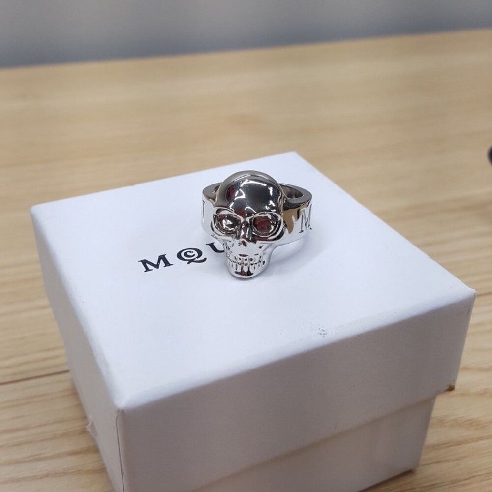 ALEXANDER MCQUEEN Jewelry Mens Size 9 / 19 Ring Silver Skull